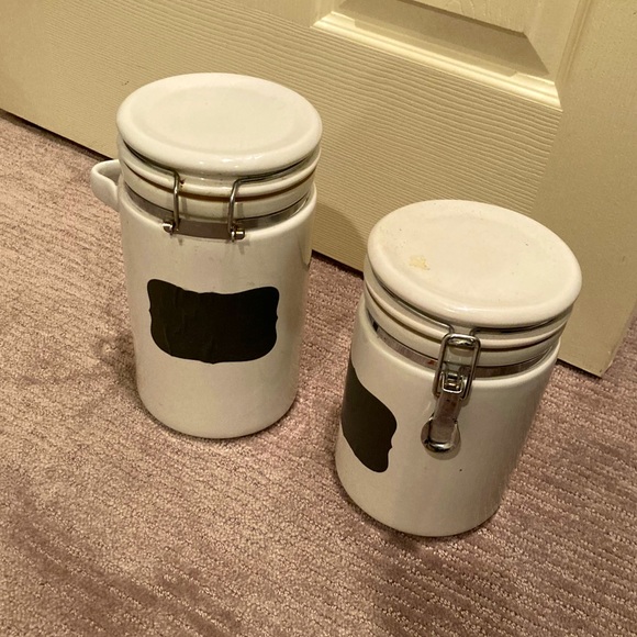 Set of 2 White Ceramic Locking Lid Canisters - Picture 1 of 2
